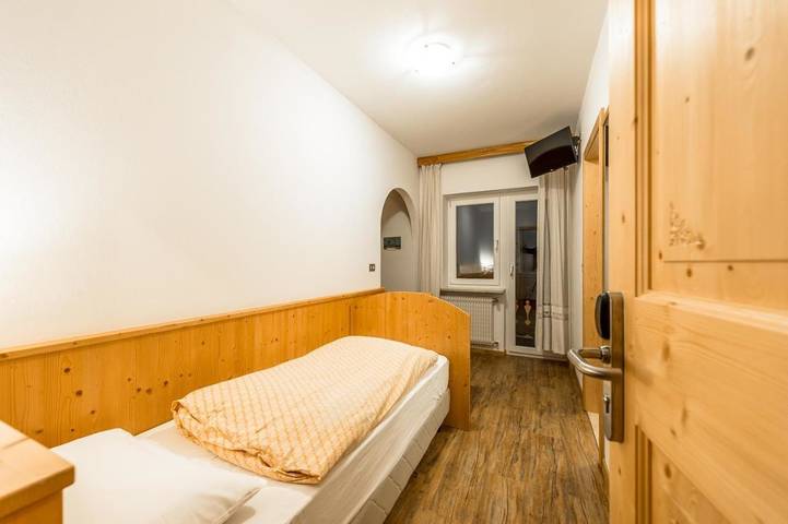 BnB für 2 Personen, mit Garten und Terrasse in den Dolomiten - 2