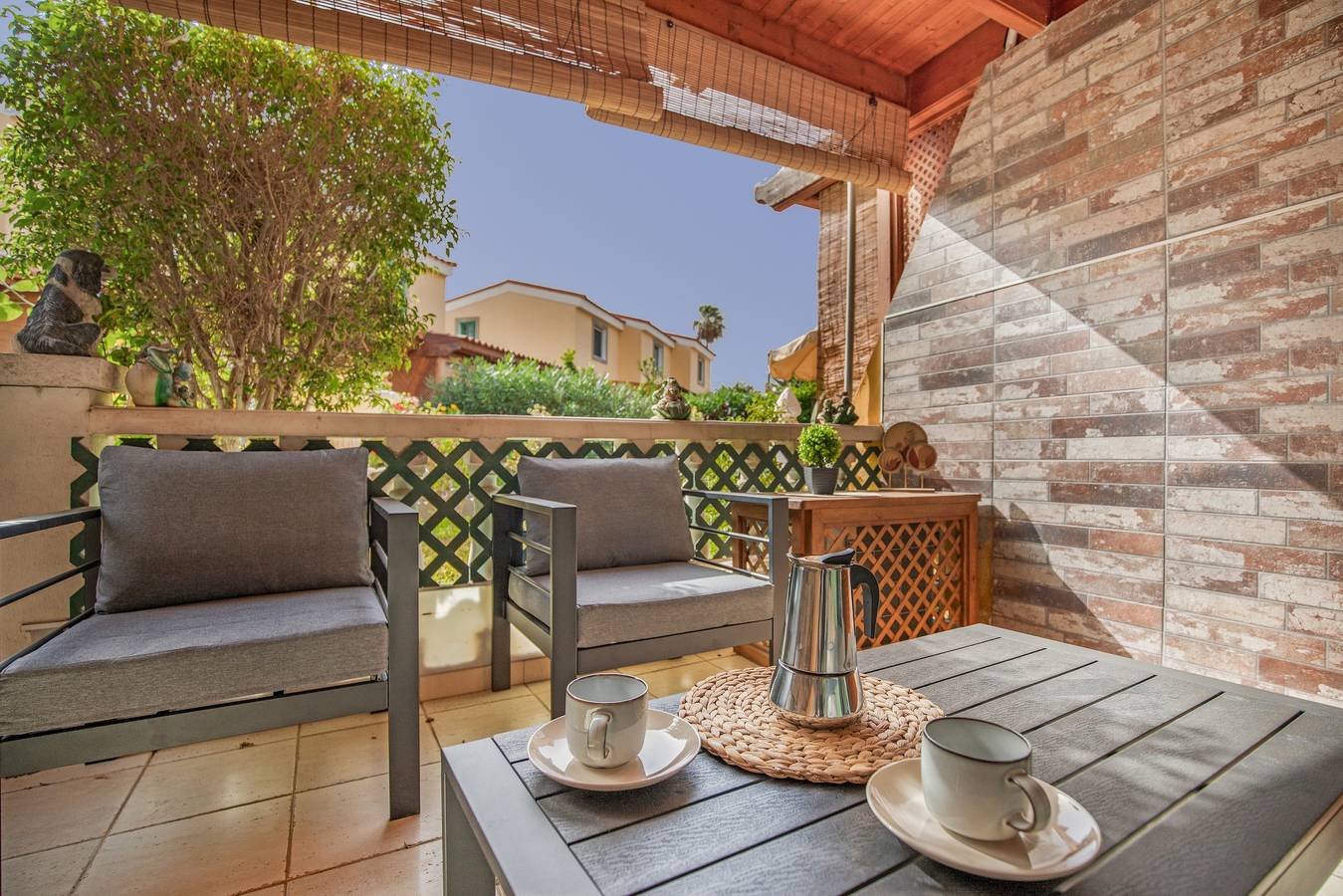 Appartement entier, Appartement de vacances « Bungalow Géminis » avec piscine partagée, Wi-Fi et climatisation in Maspalomas, San Bartolomé de Tirajana