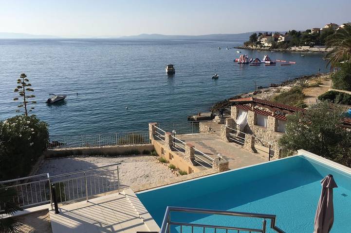 Ferienhaus für 12 Personen, mit Garten und Balkon in Okrug Gornji