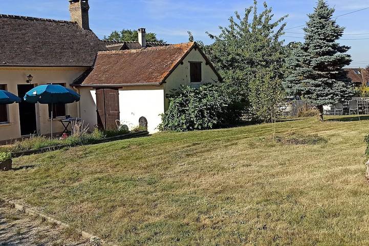 Location de vacances pour 8 personnes, avec jardin, animaux acceptés dans Villeneuve-en-Perseigne