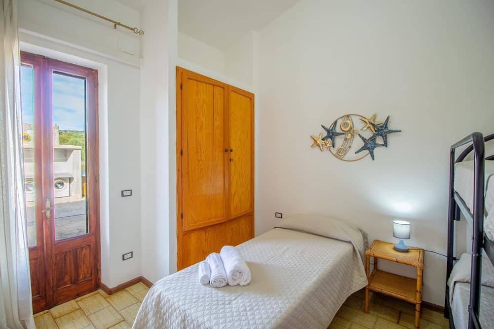 Ganze Wohnung, Alva, 300 m vom Meer entfernt in Torre di Bari, Ogliastra Provinz