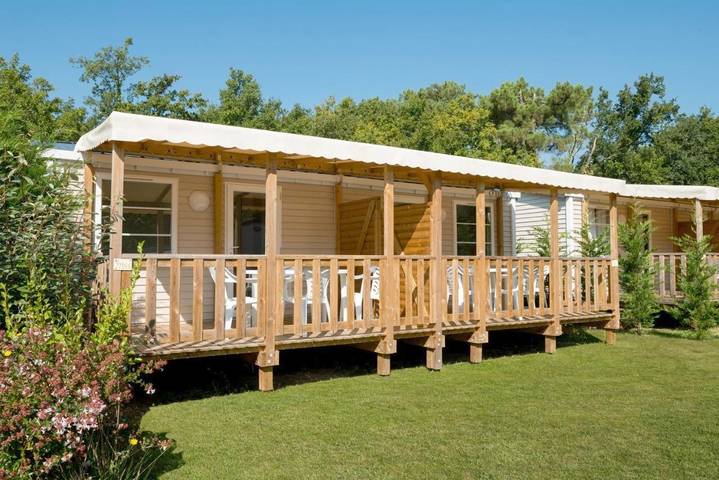 Camping pour 2 personnes, avec jardin et piscine, animaux acceptés à Royan - 4