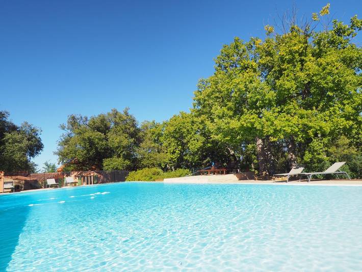 Location de vacances pour 2 personnes, avec piscine et jardin dans Parc naturel régional du Luberon - 2
