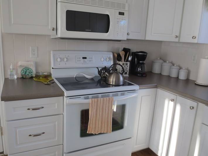 Vacation rental for 10 people, with garden in Ontario