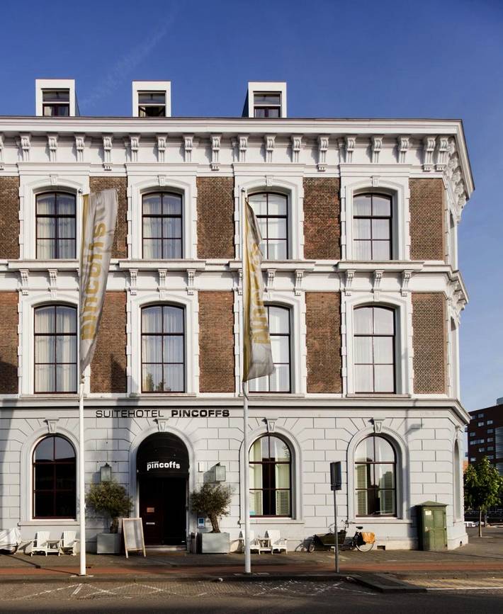Hôtel pour 2 personnes, avec Jacuzzi et Terrasse ainsi que Jardin et Piscine