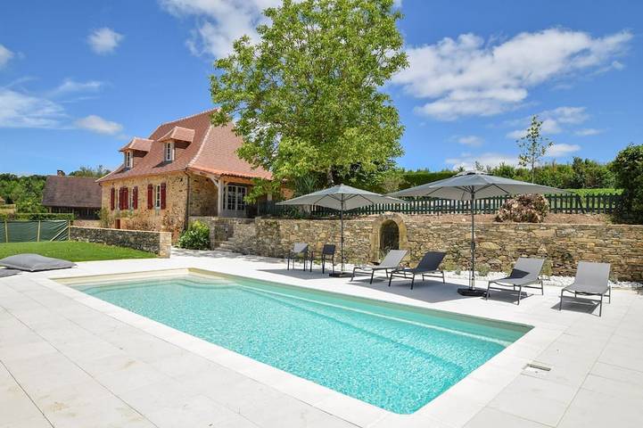 Gîte pour 10 personnes, avec jardin et terrasse, animaux acceptés
