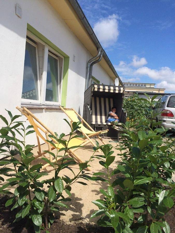 Hostel für 2 Personen, mit Terrasse und Garten in Reutershagen