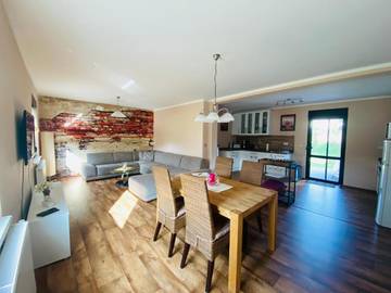 Ferienhaus für 5 Personen, mit Ausblick und Garten in Senftenberg