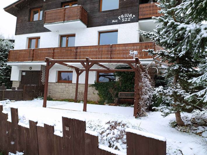 Ferienwohnung für 9 Personen, mit Balkon und Garten in Harrachov - 2