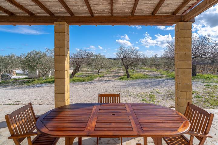 Holiday Home 'Casa Degli Ulivi' with Private Terrace and Wi-Fi in Noto region, Syracuse Province
