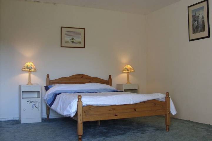 Location de vacances pour 6 personnes, avec jacuzzi et jardin à Sourdeval-les-Bois - 2