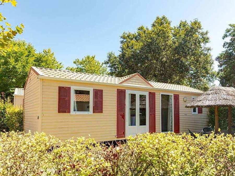 Camping Mayotte Vacances - Mobilheim 4 personen - Mobilheim | Classic | 2 Schlafz. | 4 Pers. | Überdachte Terrasse | 1 Bad in Biscarrosse, Côte d’Argent
