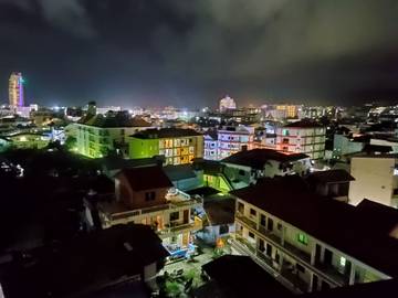 Gîte pour 2 personnes, avec balcon et piscine à Patong Beach