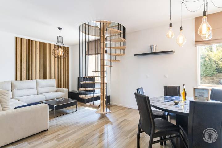 Gîte pour 4 personnes, avec terrasse et jardin à Vains - 3