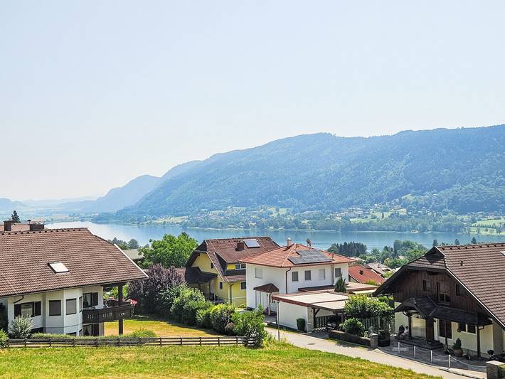 Ferienhaus für 6 Personen, mit Sauna und Garten sowie Terrasse und Seeblick, mit Haustier am Ossiacher See - 2