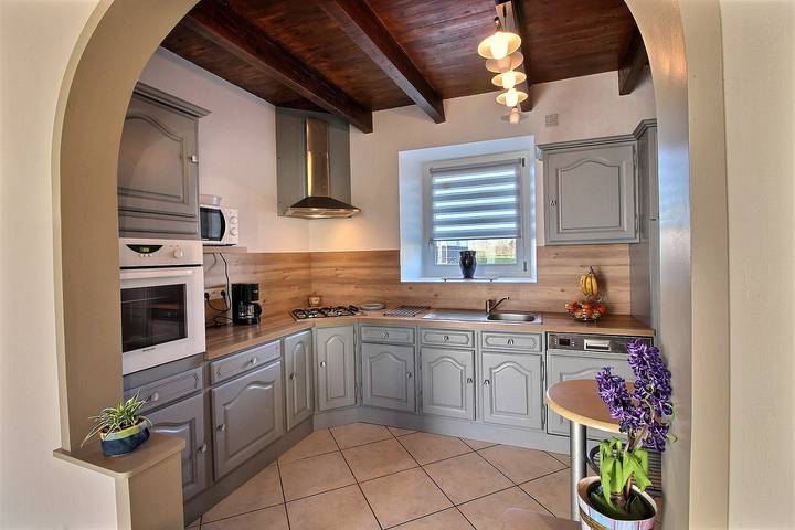 Gîte pour 6 personnes, avec Terrasse et Jardin à Jugon-les-Lacs - 4