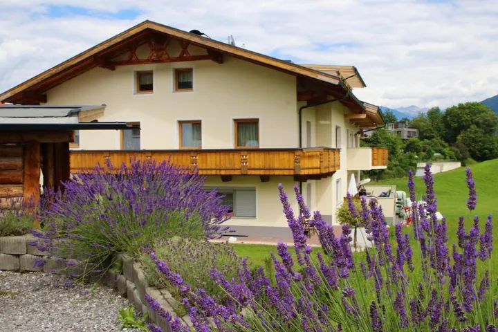 Ferienwohnung für 6 Personen, mit Ausblick und Garten, mit Haustier - 1