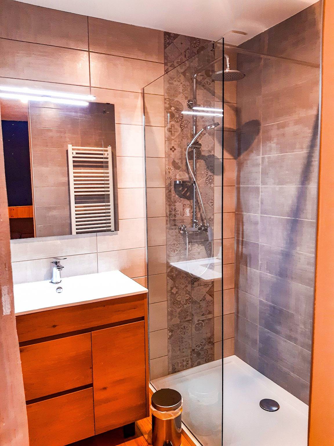 Auberge 'Gite Les Sabots De Venus' con vistas a la montaña, terraza privada y Wi-Fi in Aspres-sur-Buëch, Gap region