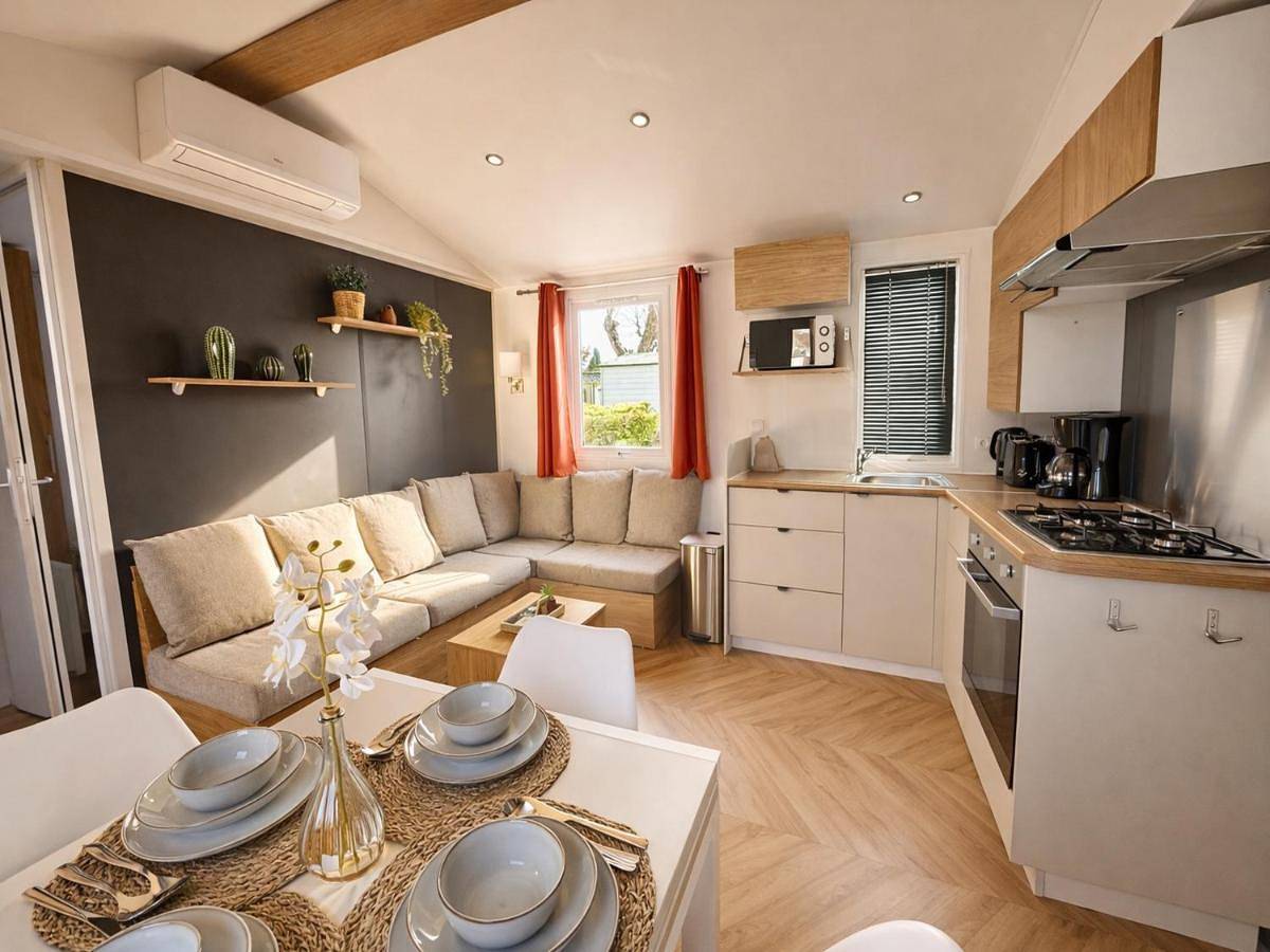 Mobile Home in Biot, Côte méditerranéenne (France)