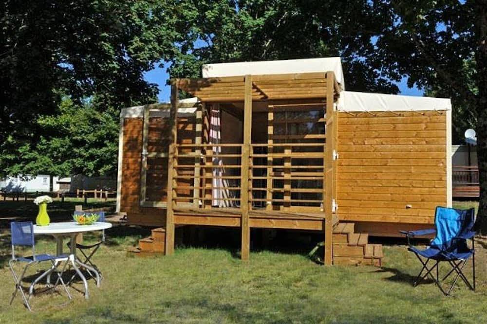 Zecamping 3* piscine couverte animations locatif 16m2 4 pers in Avrillé (Vendée), Vendée