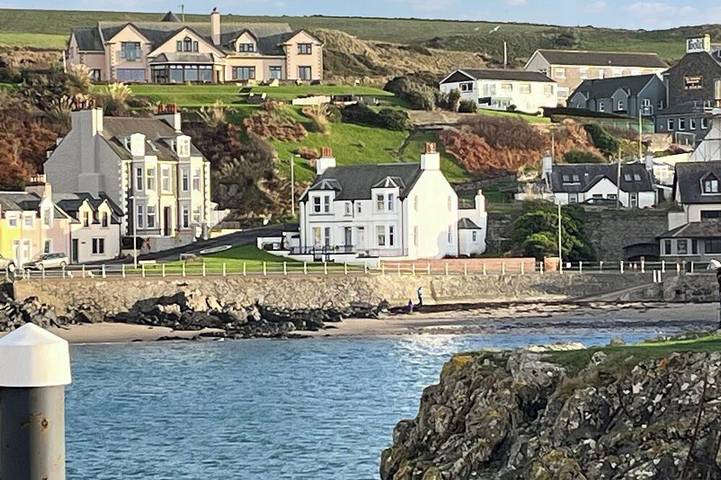 Cottage for 6 people, with garden, with pets in Portpatrick