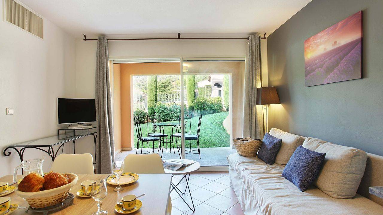 Apartamento vacacional entero, Ferienwohnung für 2 Personen (26 m²) in Gréoux-les-Bains in Gréoux-les-Bains, Parc naturel régional du Verdon