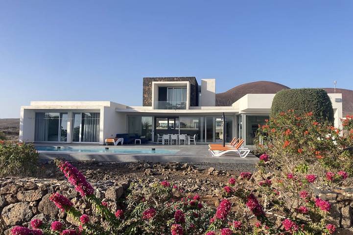 Villa für 6 Personen, mit Garten und Balkon in Lajares