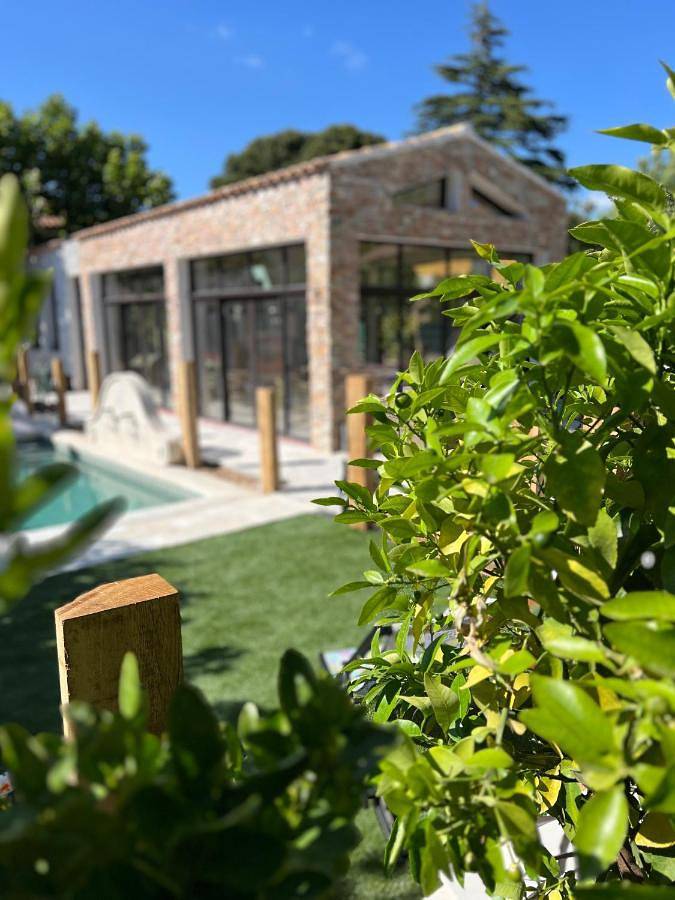 Hôtel pour 2 personnes, avec jardin et piscine