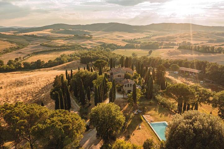 Agriturismo per 3 persone, con Terrazza e Giardino nonché Piscina e Panorama a Buonconvento