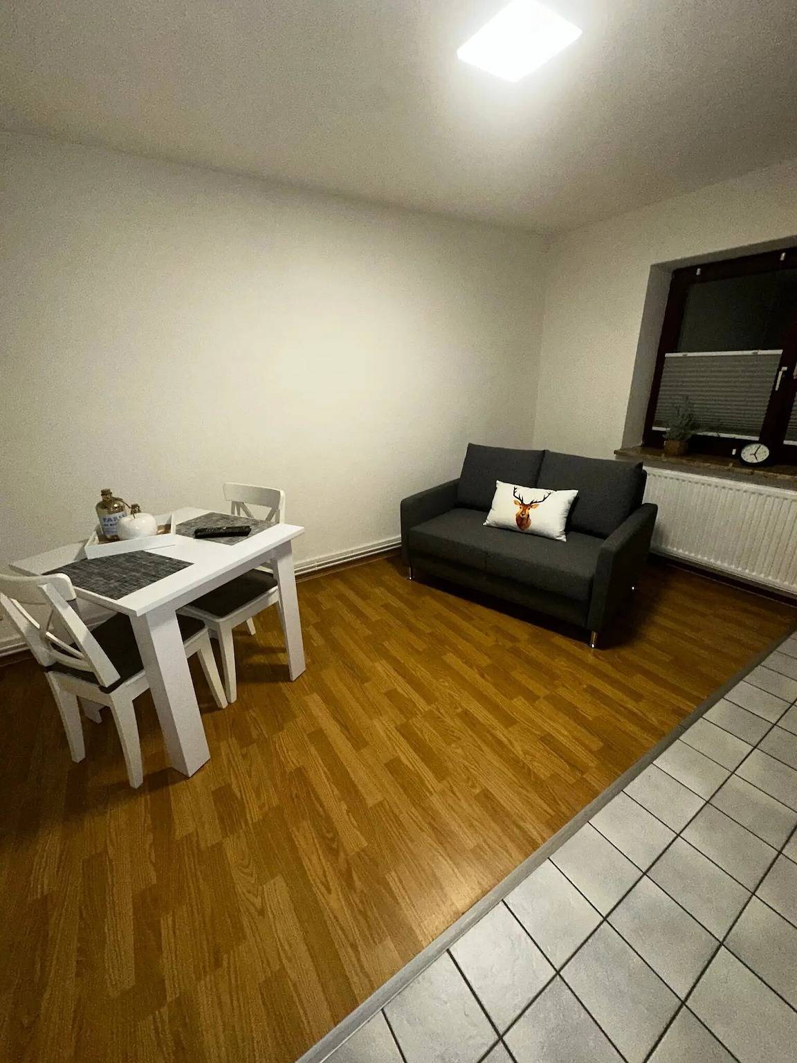 Ganze Wohnung, Apartment „Practical Monteurzimmer 4“ mit Gemeinschaftsgarten und Wlan in Weddingstedt, Heide und Umgebung