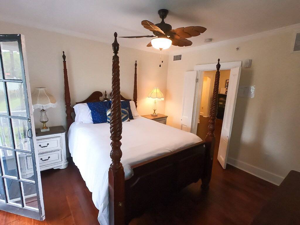 Ganze Wohnung, Villa Mulvey # 4, Dowtown, 2 Blocks vom historischen Viertel entfernt in St. Augustine, St. Johns County