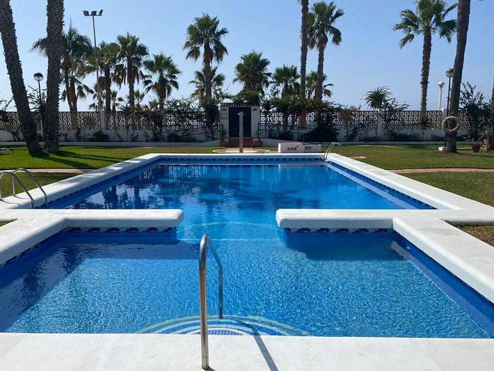 Casa rural para 6 personas, con piscina además de terraza y jardín en Vélez-Málaga - 2