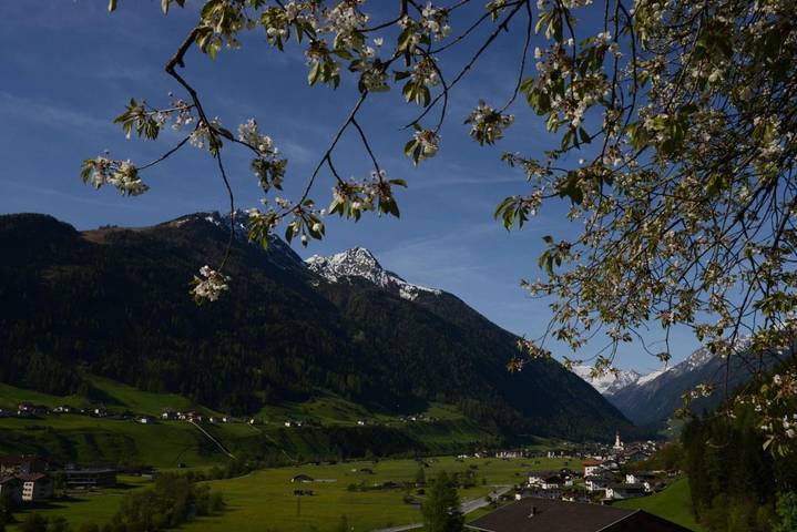 BnB für 3 Personen, mit Garten und Ausblick im Stubaital - 2