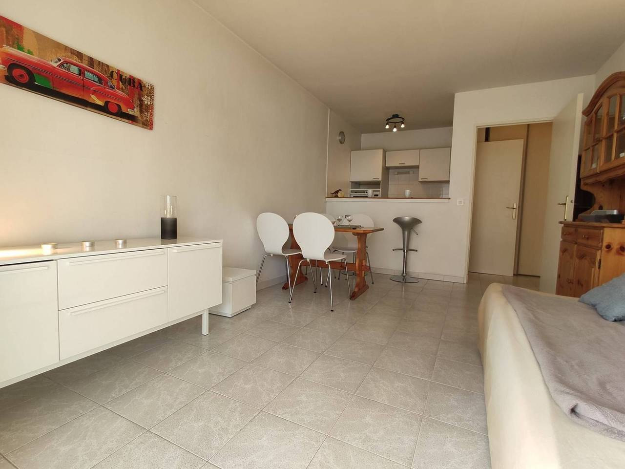 Entire apartment, Charming 1-Bed Appt, Sleeps 4, 100m from Beach, Private Parking, Terrace - Juan les Pins in Antibes, Mediterranean Coast (France)