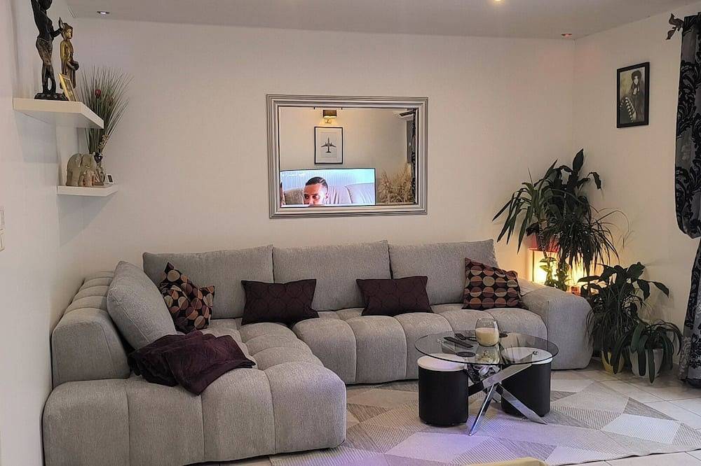 Location d' une charmante maison moderne climatisée in Aureilhan, Côte d’Argent