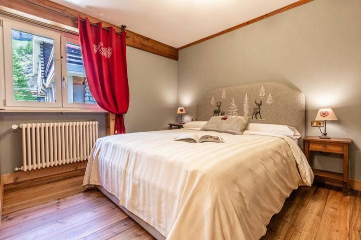 Chalet pour 4 personnes, avec jardin ainsi que vue et terrasse dans Cervinia - 3