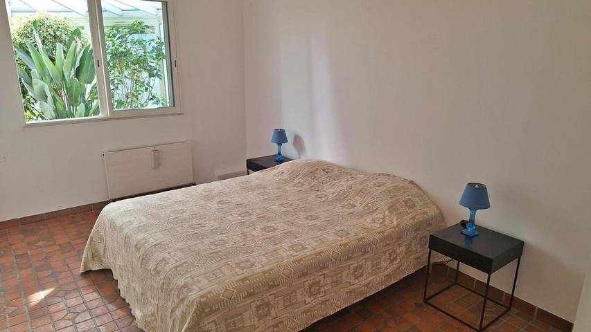 Location de vacances pour 2 personnes, avec piscine et terrasse à Lescar - 4