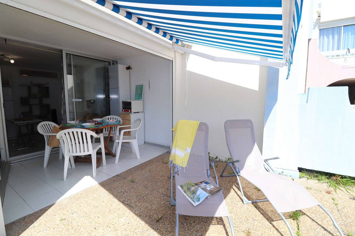 Appartement de vacances entier, 2 pièces cabine tout équipé en Rdc grande terrasse piscine in Le Grau-du-Roi, Côte d'Améthyste