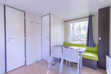 Camping pour 6 Personnes dans Bouzic, Périgord Noir, Photo 2