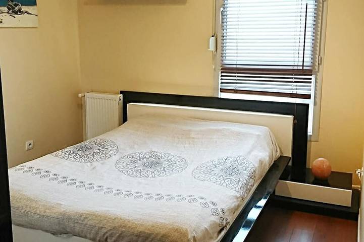 Gîte pour 4 personnes, avec balcon et jardin à Saint-Priest - 2