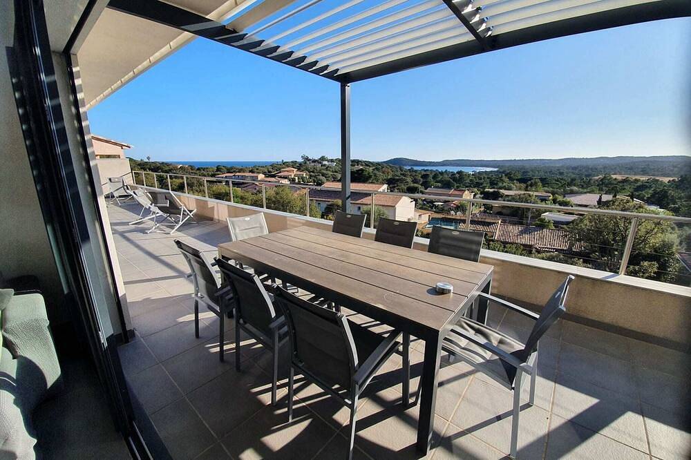 Apartamento entero, Casa 3, piscina 29 °, jacuzzi, vista al mar, playa 800 m, sauna hammam, río in Sainte-Lucie de Porto-Vecchio, Zonza