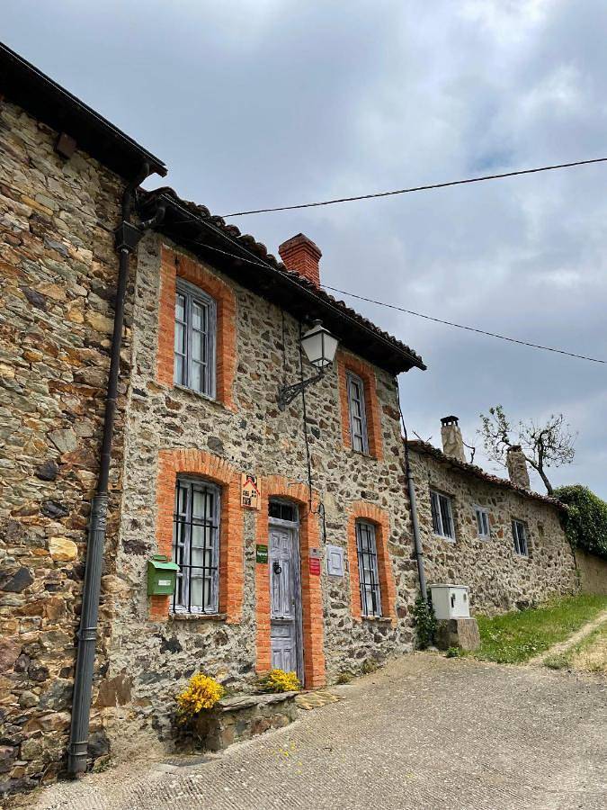 Casa rural para 6 personas, con Jardín y Vistas en Riello