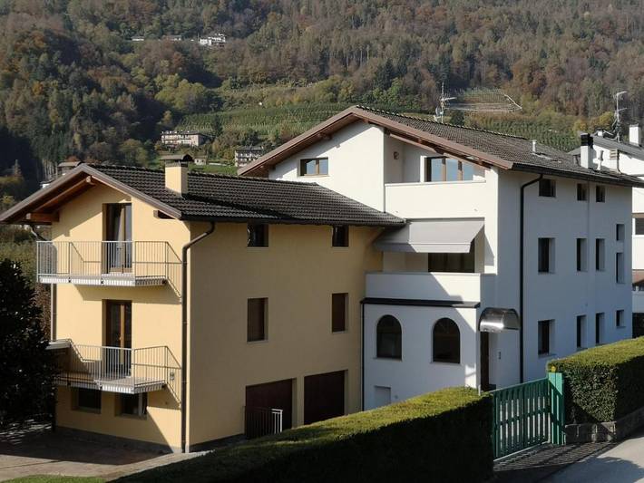 Vakantiewoning voor 5 personen, with Balkon and Terras as well as Tuin and Uitzicht op het meer in Meer van Caldonazzo