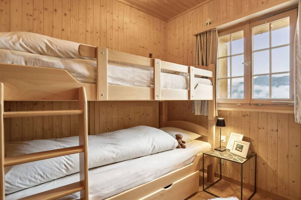 Ganze Wohnung, Maiensäss Stafel 45, (Mutten). in Oberhalbsteiner Alpen