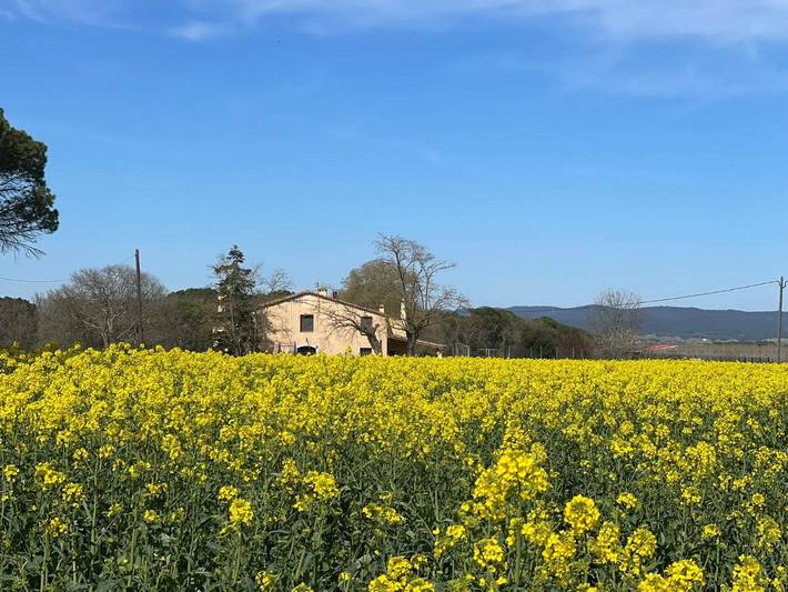 Casa rural para 6 personas, con vistas y jardín, Se admiten mascotas en Caldas de Malavella