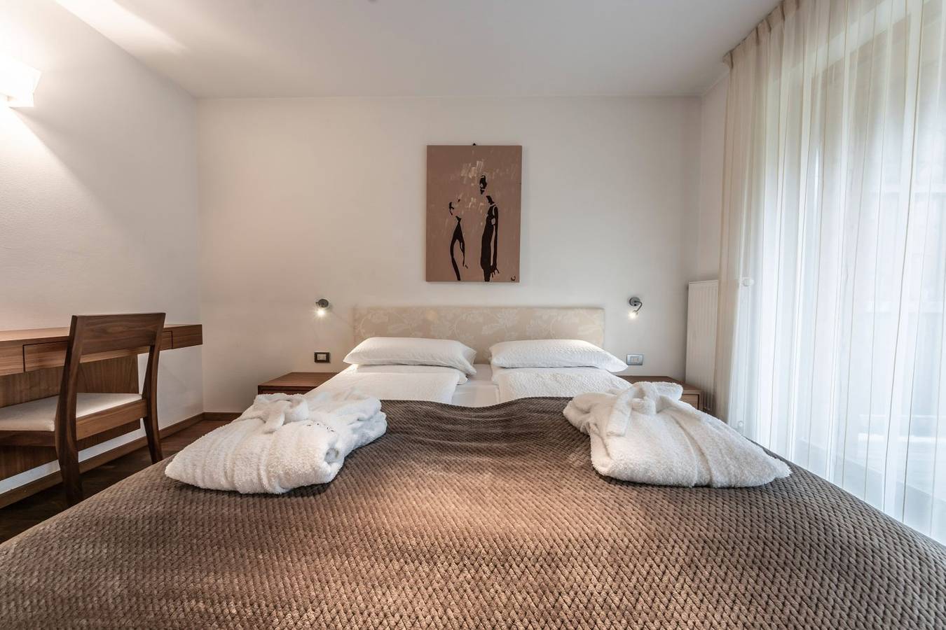 Ganze Wohnung, Ferienwohnung "Le Table C" mit Bergblick, Garten und Wlan in San Vigilio di Marebbe, Enneberg