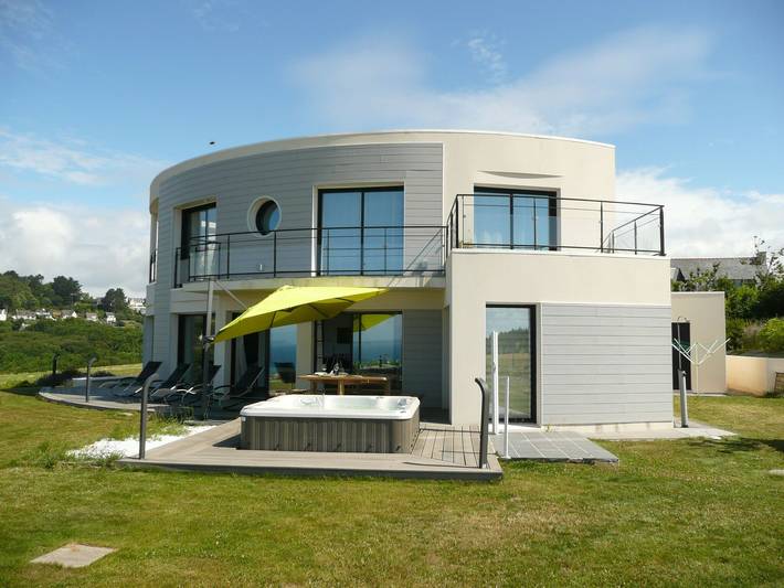Maison de vacances pour 8 personnes, avec Balcon et Jacuzzi ainsi que Terrasse et Jardin