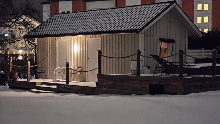 Location de vacances pour 3 personnes, avec terrasse et jardin dans Orebro - 2