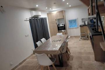 Gîte pour 4 personnes, avec terrasse à Montcuq