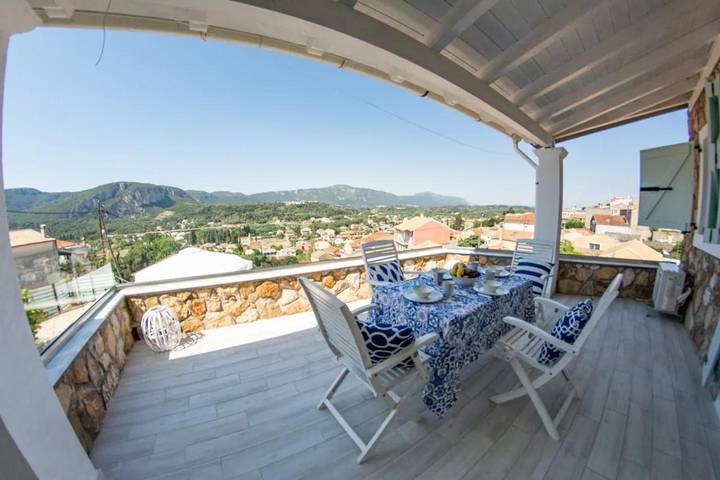 Location de vacances pour 8 personnes, avec balcon dans Liapádes - 2